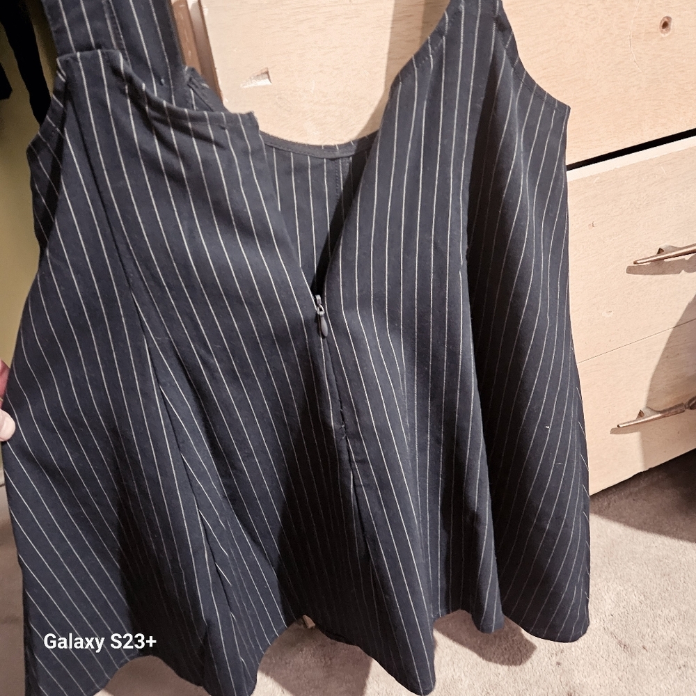 Navy Pinstripe Suspender Skirt Size M - Picture 7 of 8